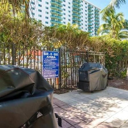 Ferienwohnung Breathtaking Ocean View! 15Th Floor Miami Beach Exterior foto