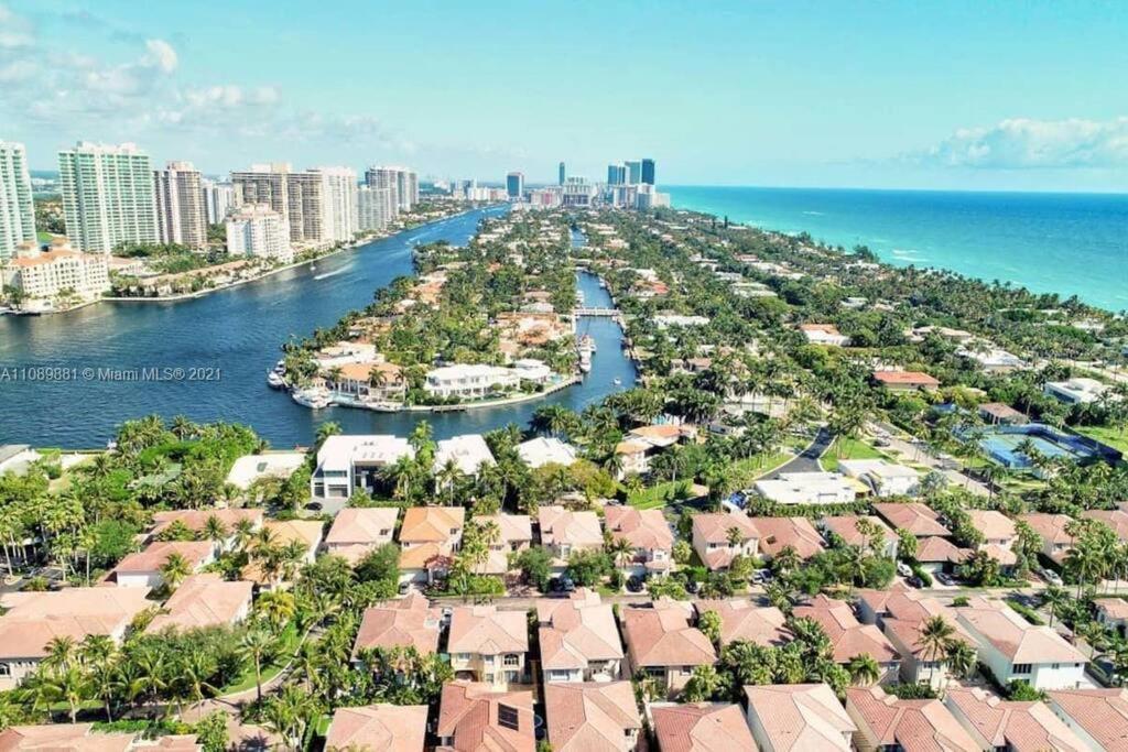 Ferienwohnung Breathtaking Ocean View! 15Th Floor Miami Beach Exterior foto